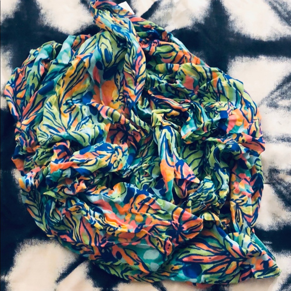 Lilly Pulitzer • pastel color infinity scarf